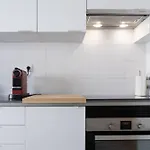 Appartement Bright 2 Bedroom With Ac Parking And Metro