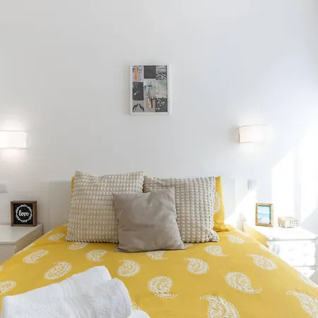 Serene 2-bedroom Flat With Garden View In Benfica Apartment Lisbon