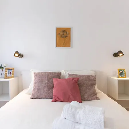 Serene 2-bedroom Flat With Garden View In Benfica