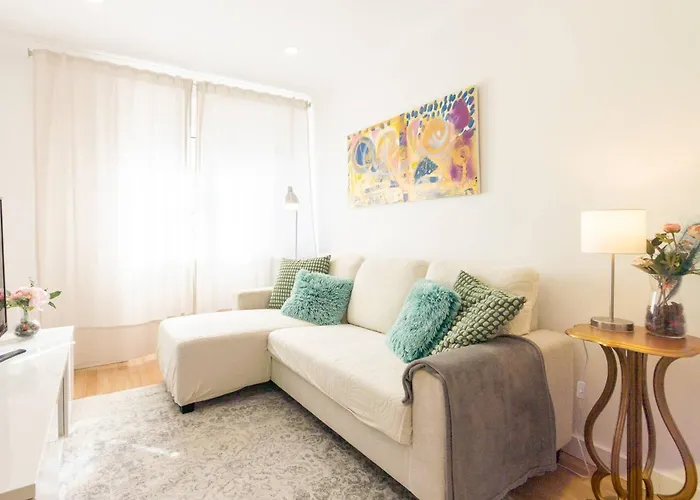 Serene 2-bedroom Flat With Garden View In Benfica * Lisboa