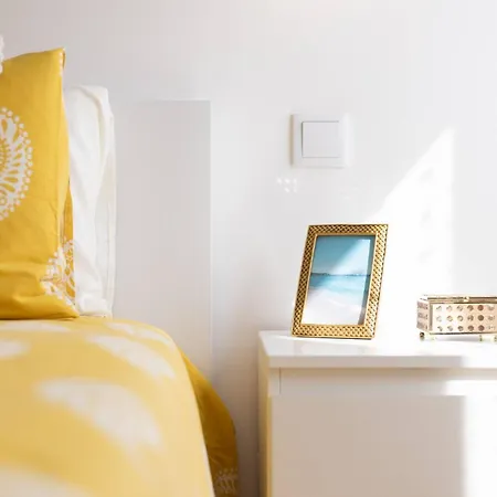 Serene 2-bedroom Flat With Garden View In Benfica Appartement