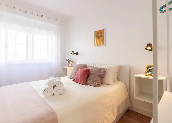 Lejlighed Serene 2-bedroom Flat With Garden View In Benfica *